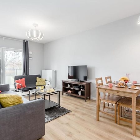 Chill Apartments Marywilska 바르샤바 외부 사진
