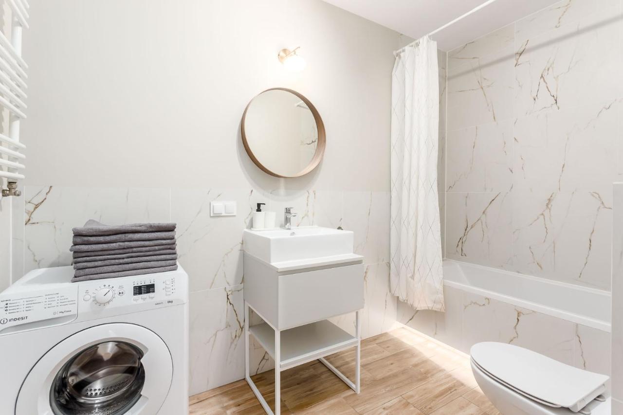 Chill Apartments Marywilska 바르샤바 외부 사진