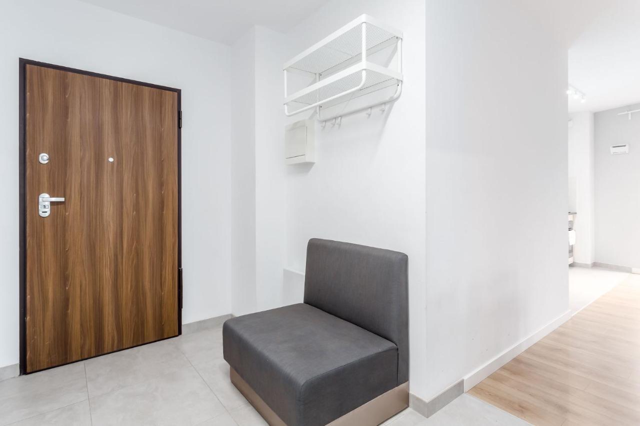 Chill Apartments Marywilska 바르샤바 외부 사진