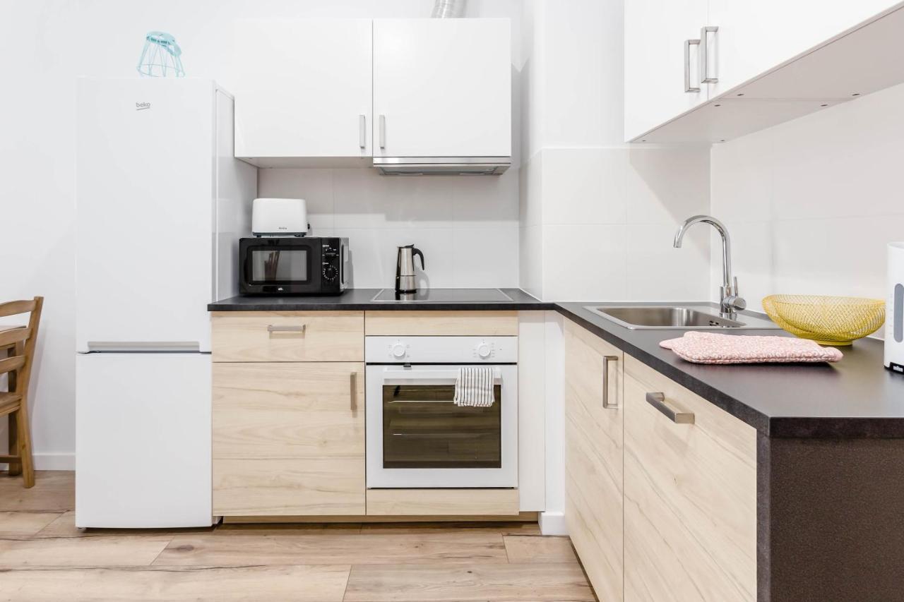 Chill Apartments Marywilska 바르샤바 외부 사진