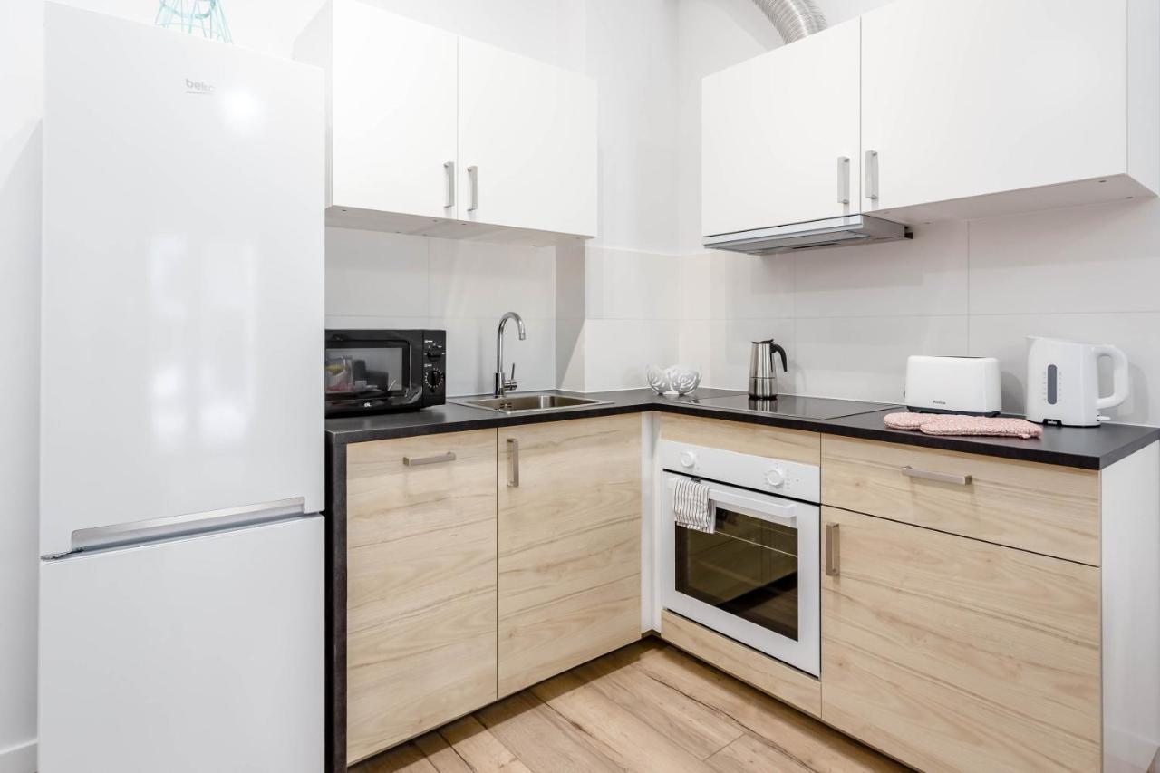 Chill Apartments Marywilska 바르샤바 외부 사진