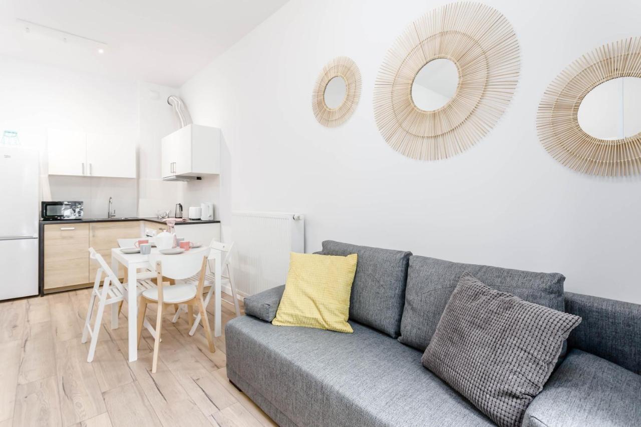 Chill Apartments Marywilska 바르샤바 외부 사진